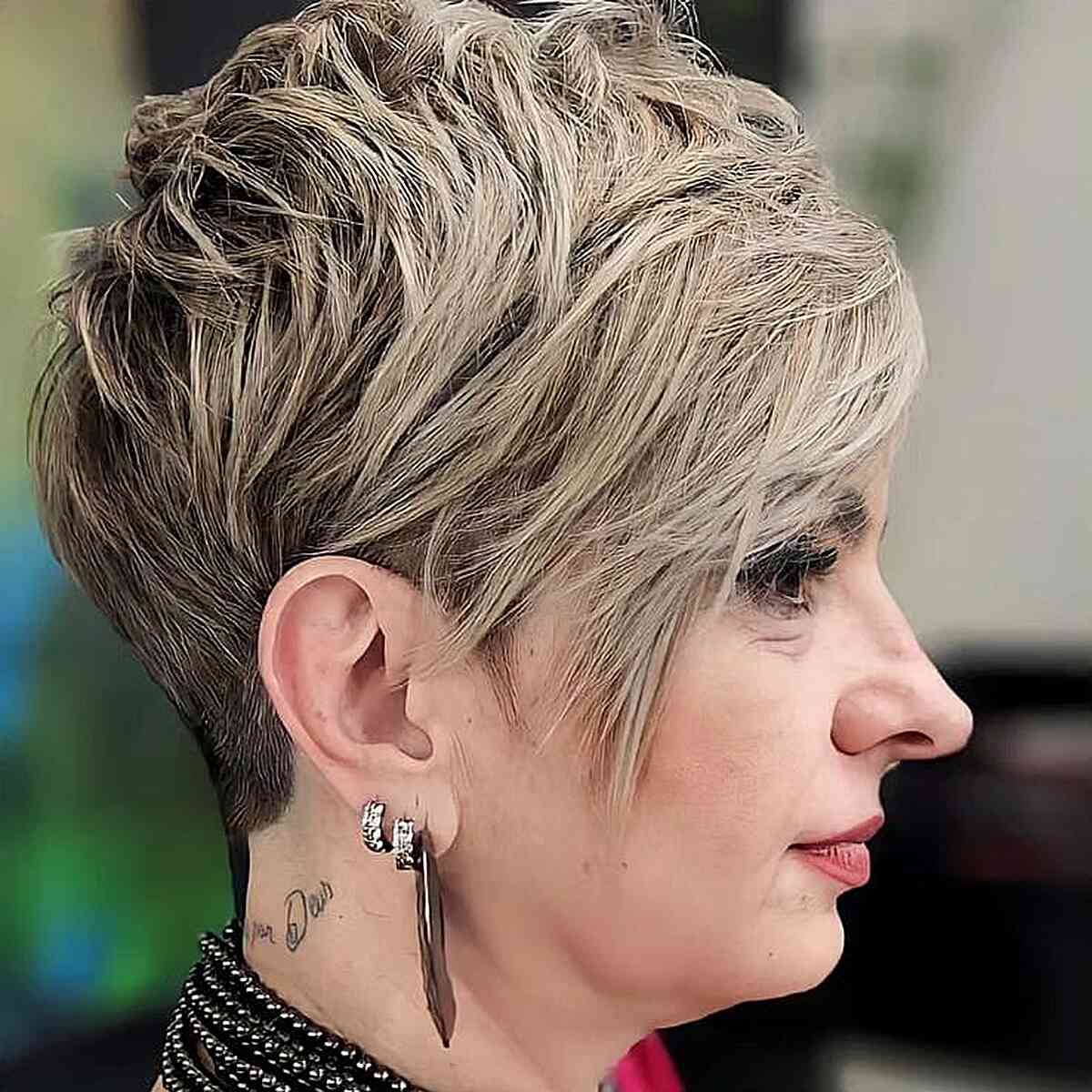 Short Versatile Pixie with Side Fringe