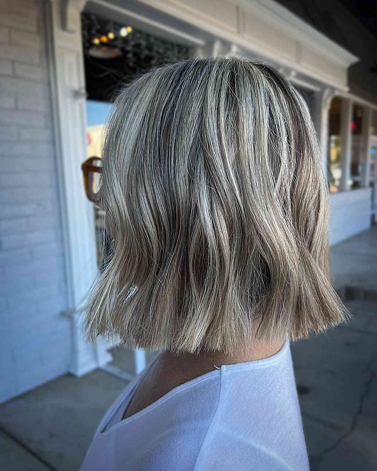 Neck-Length Wavy Short Blunt Box Bob Cut