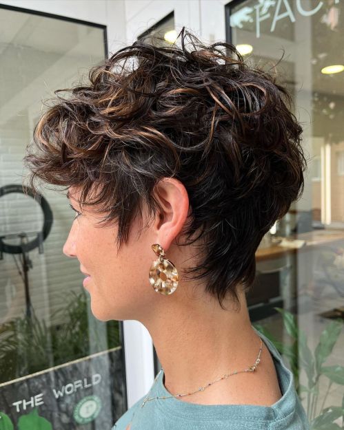 Disheveled Elongated Pixie for Wavy Hair