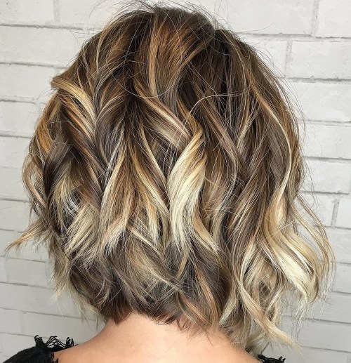 Wavy Inverted Bob With Blonde Highlights