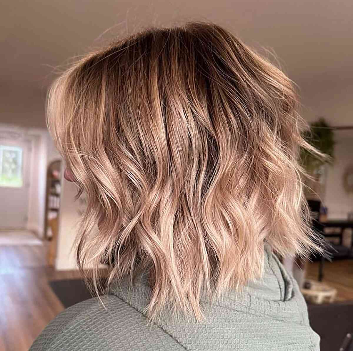 Neck-Grazing Beachy Blonde Balayage Bob with Textured Layers