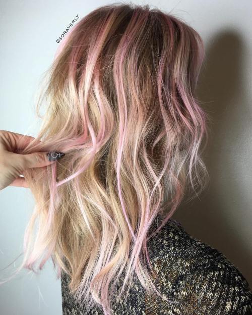 subtle pink highlights for blonde hair