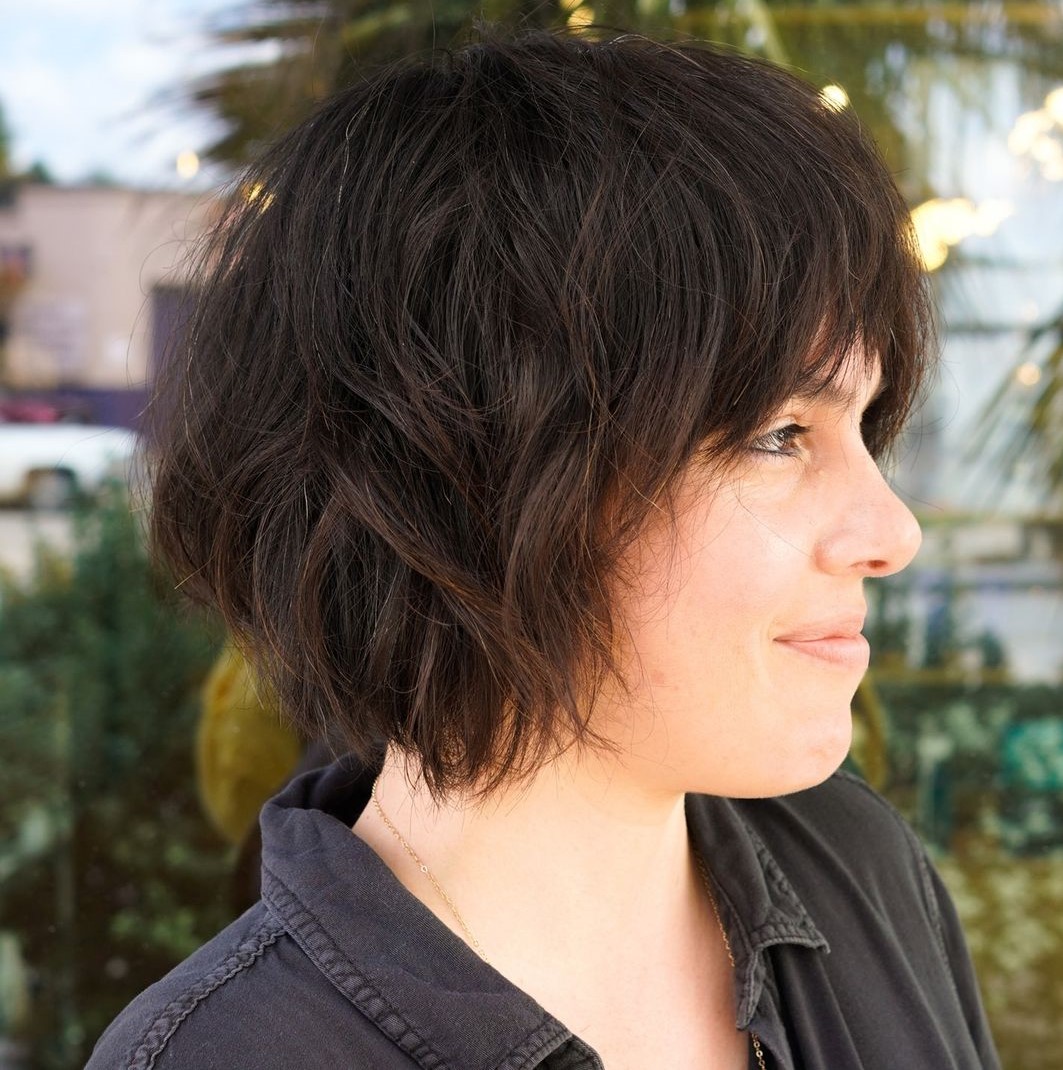 Messy Bob Haircut with Shaggy Layers