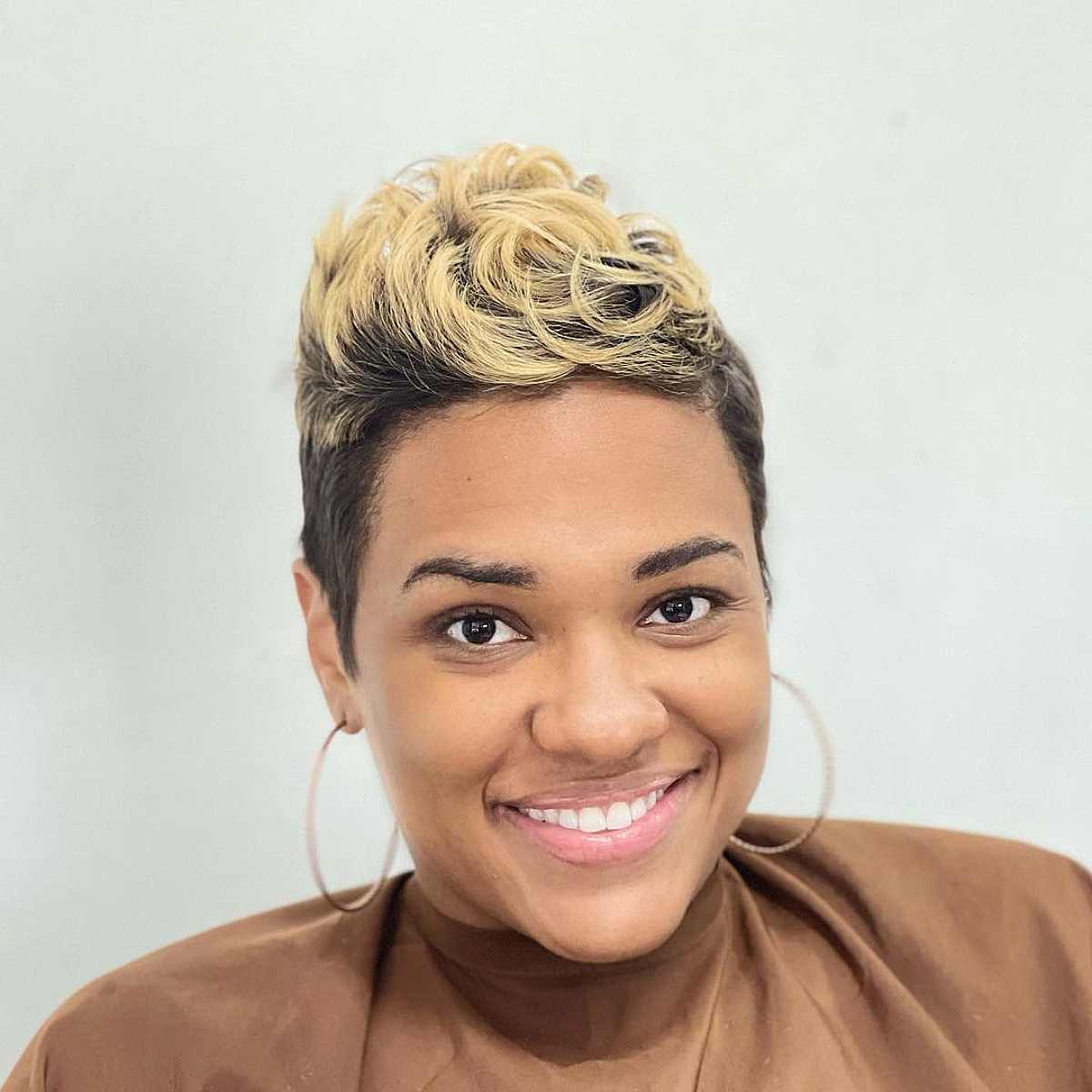 Edgy Blonde Pixie for Black Women