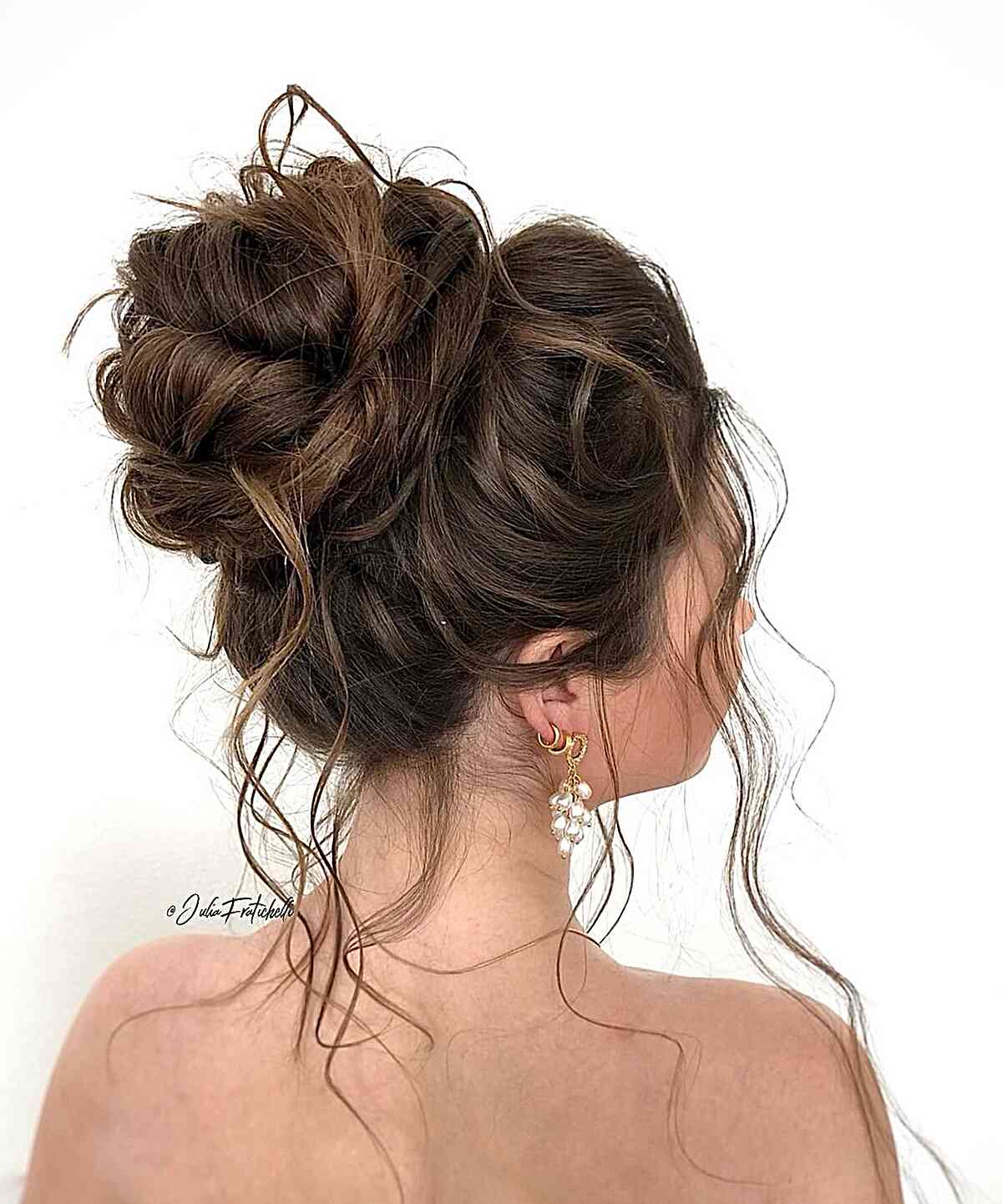 The Messy Bun Easy Updo for Long Hair