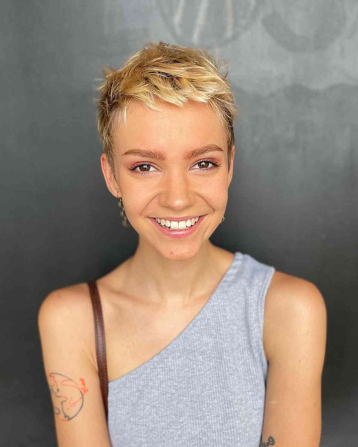 Piece-y Blonde Very Short Pixie Haircut