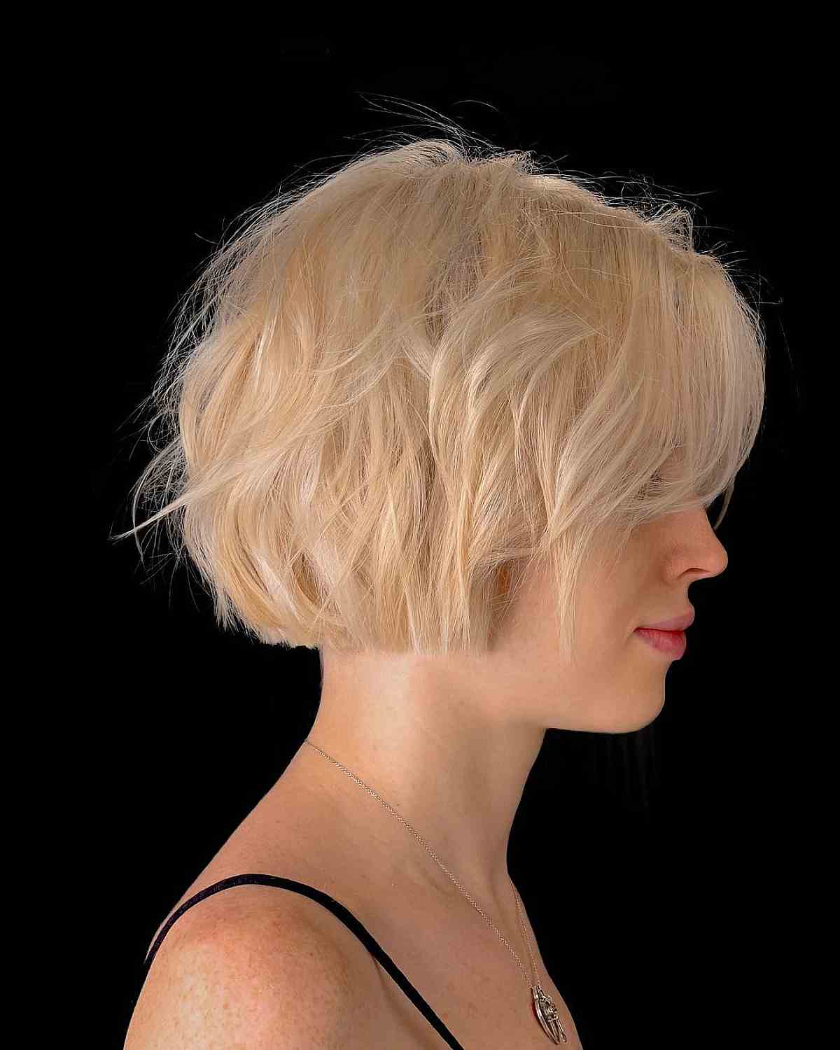 Jaw-Length Soft Tousled Short Bob on Fine Hair