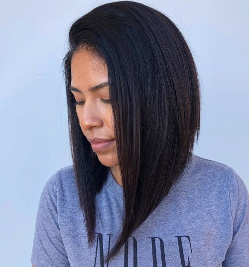 Side-Parted Angled Bob Blowout