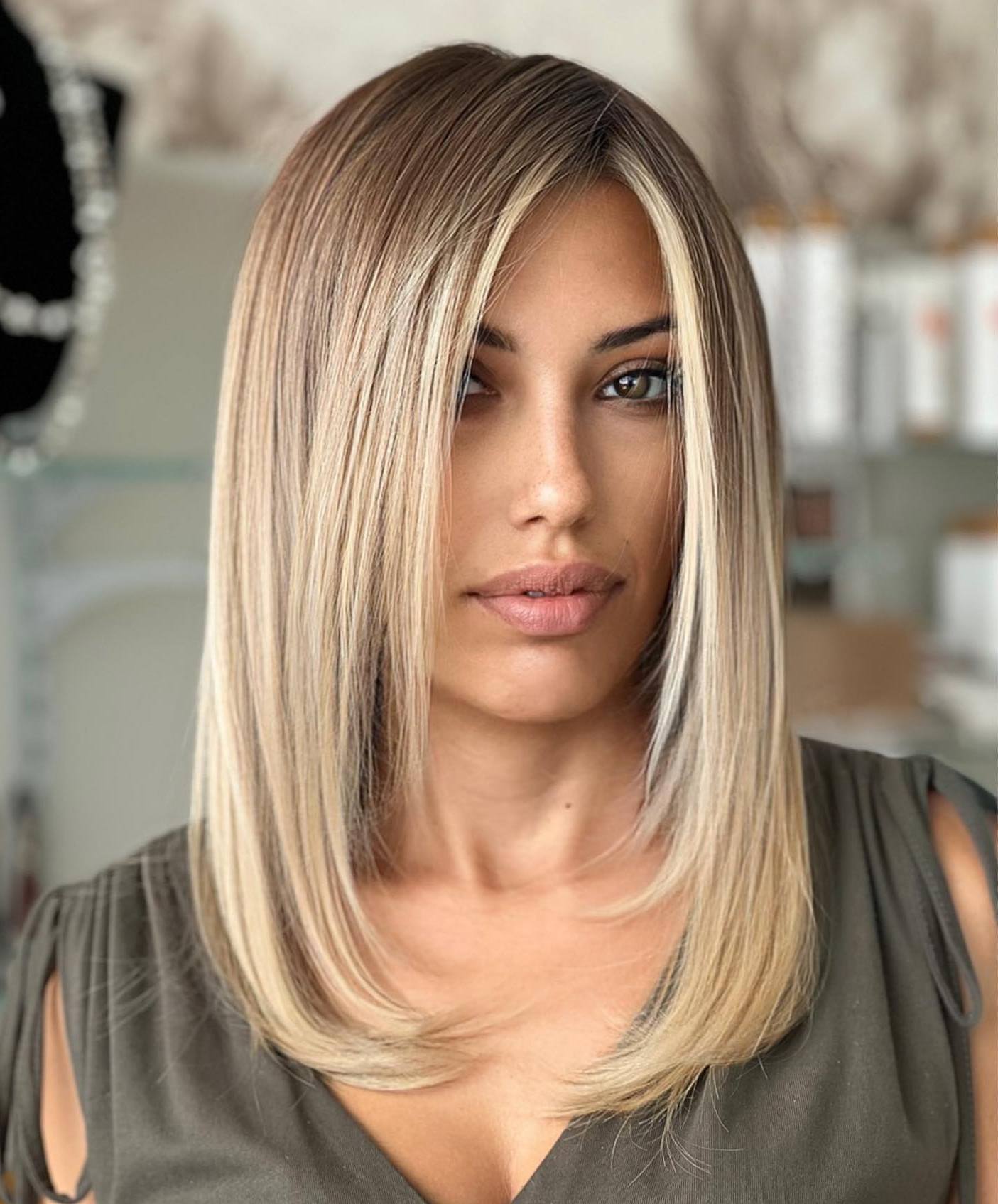 Straight Hair with Blonde Balayage