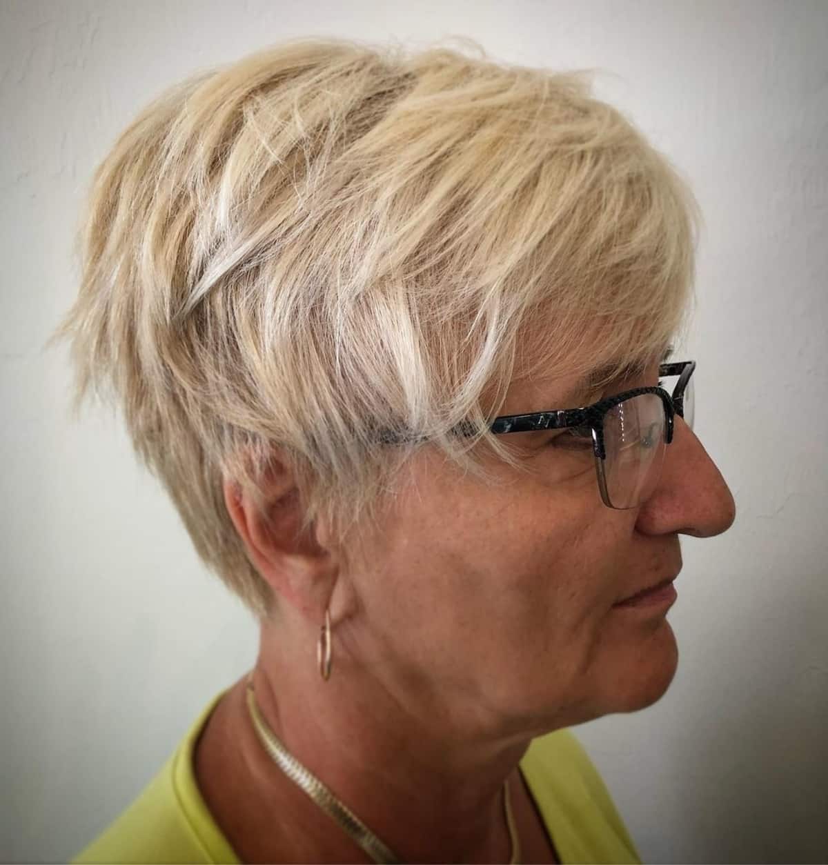 The layered pixie haircut