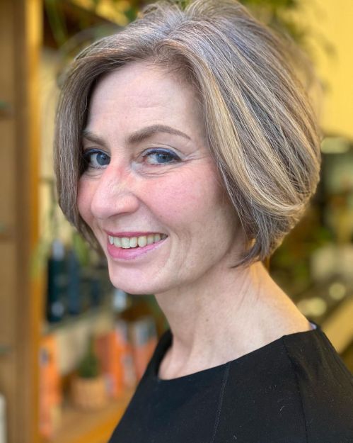 Neck-Length Flowy Bob Over 60