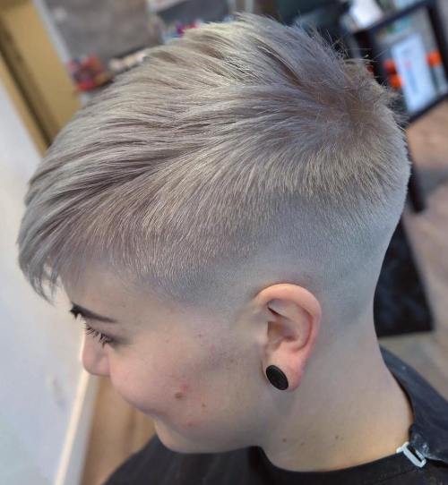 Women's Short Ash Blonde Undercut