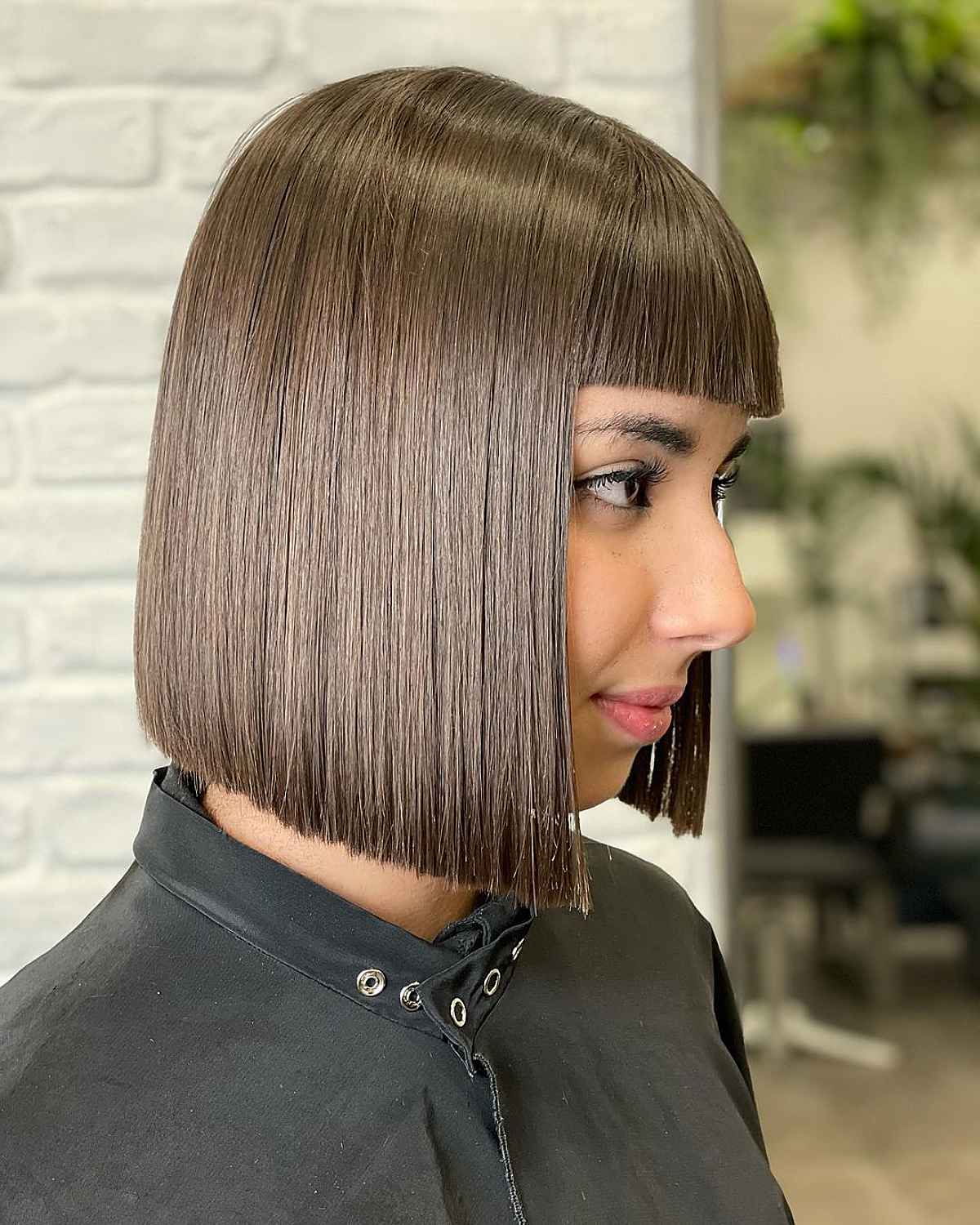 blunt french bob with blunt bangs