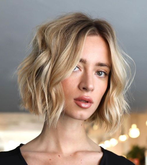 Center-Parted Shaggy Wavy Bob