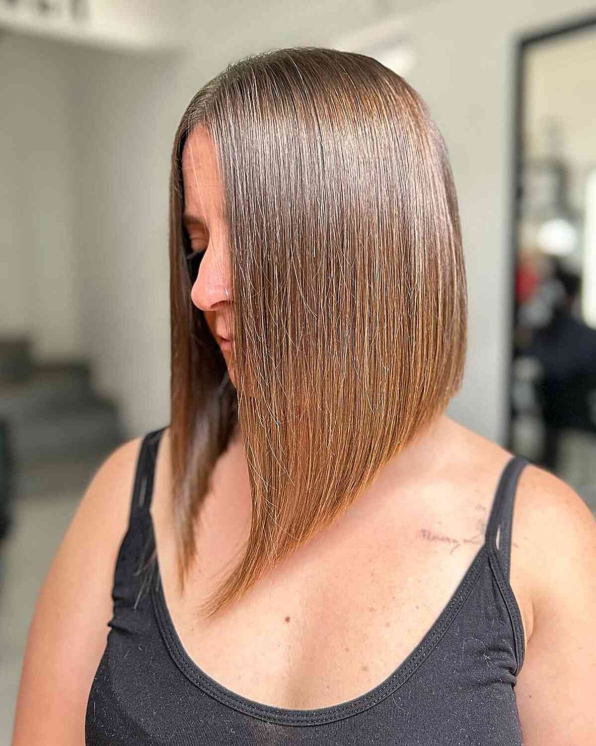 Shoulder-Length Light Brown Straight A-Line Lob