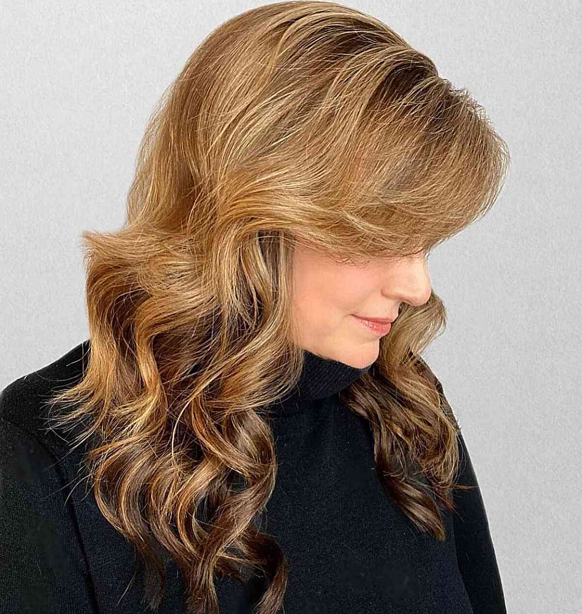 Glamorous Medium Hair with Side-Swept Bangs